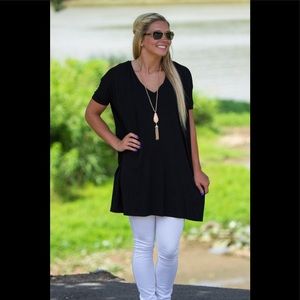 🖤🖤PIKO Short Sleeve V-Neck Tunic